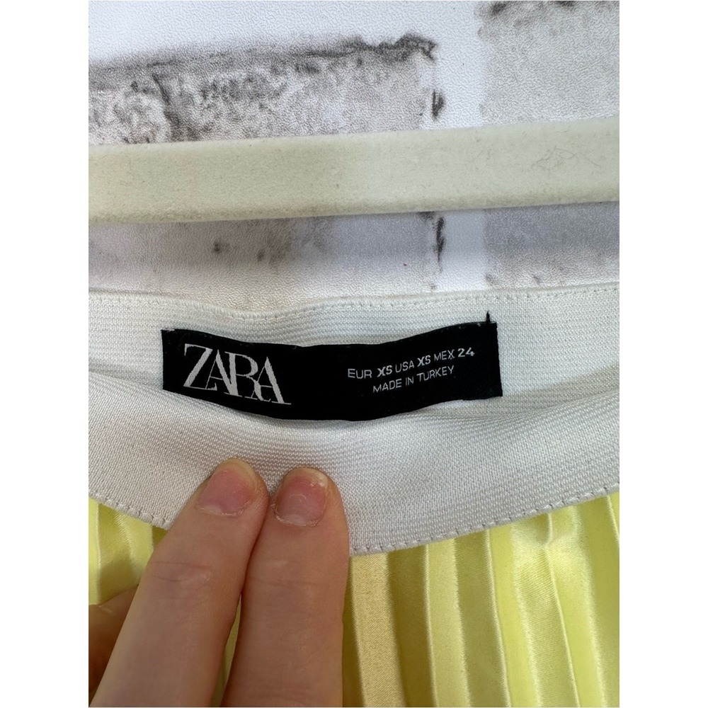 Zara Pleated Yellow A-Line Midi Skirt • summer chic • old money aesthetic - Picture 3 of 4